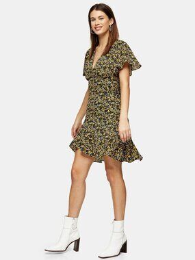 Topshop Ditsy Tea Dress in Yellow Floral, size US6, NWT!